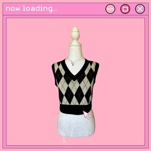 DIVIDED // H&M black & white argyle sweater vest top